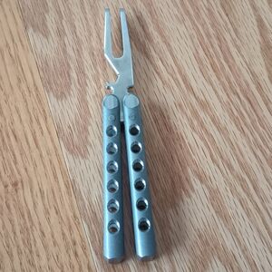 Two Talents RS Golf Divot Tool